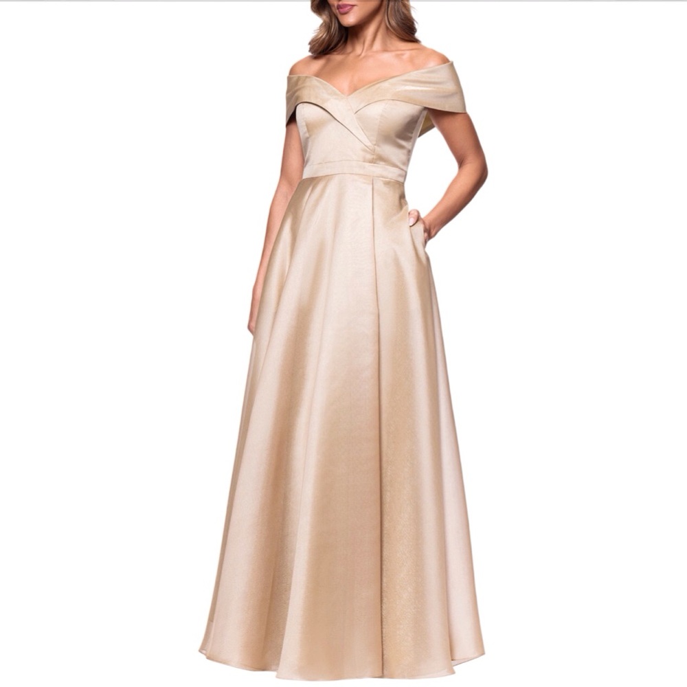 Xscape Gold Organza Off The Shoulder A Line Ball Gown Sweetheart Neckline Size 6